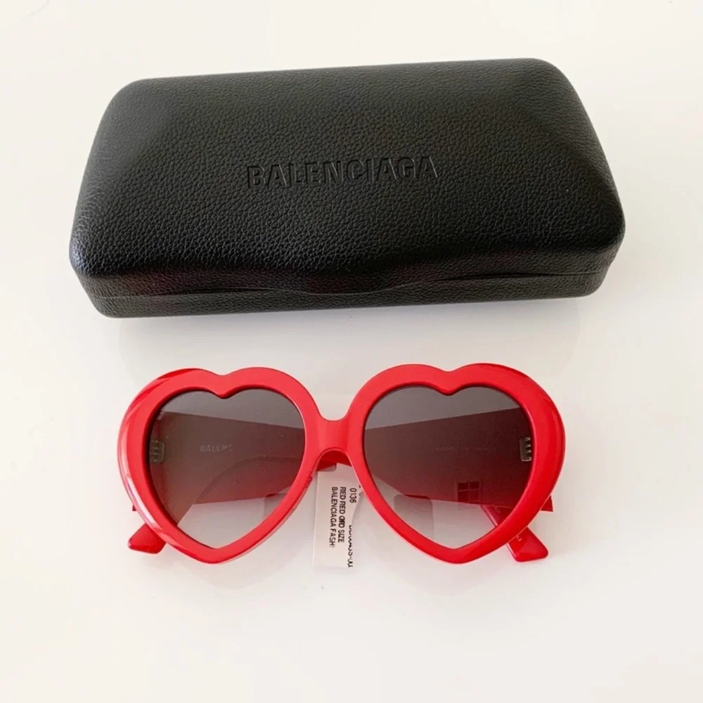 SOLD E Balenciaga Heart Sunglasses, New - Picture 10 of 14